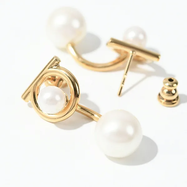 フェラガモ パールピアス スーパーコピー 760386
