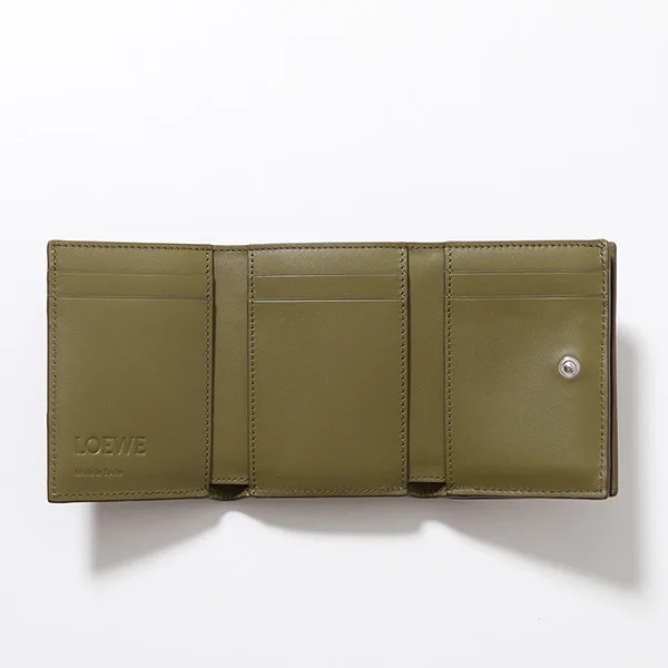 ロエベ 三つ折り財布 コピー TRIFOLD C660TR2X04
