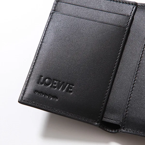 ロエベ 三つ折り財布 コピー TRIFOLD C660TR2X04