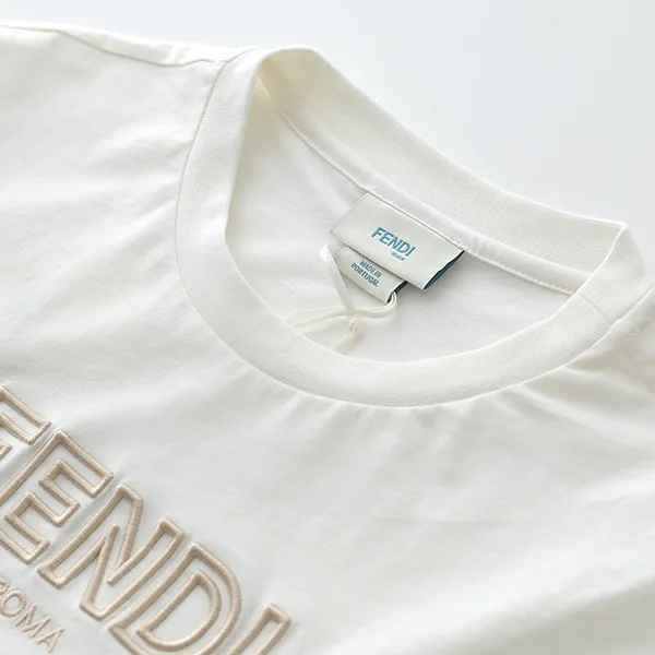 大人気!フェンディ KIDS Tシャツ コピー JUI159 7AJ 半袖 カットソー