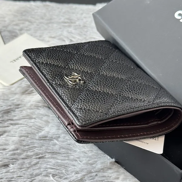 シャネル 二つ折り 財布 パロディ キャビア AP3178