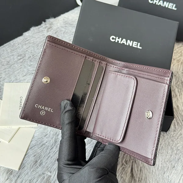 シャネル 二つ折り 財布 パロディ キャビア AP3178