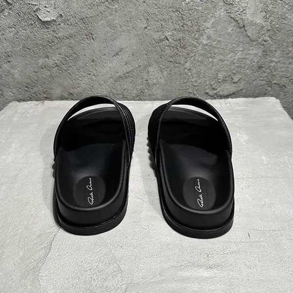ギフトに最適 リックオウエンス ルールマンサンダル Sandal Black riv35748