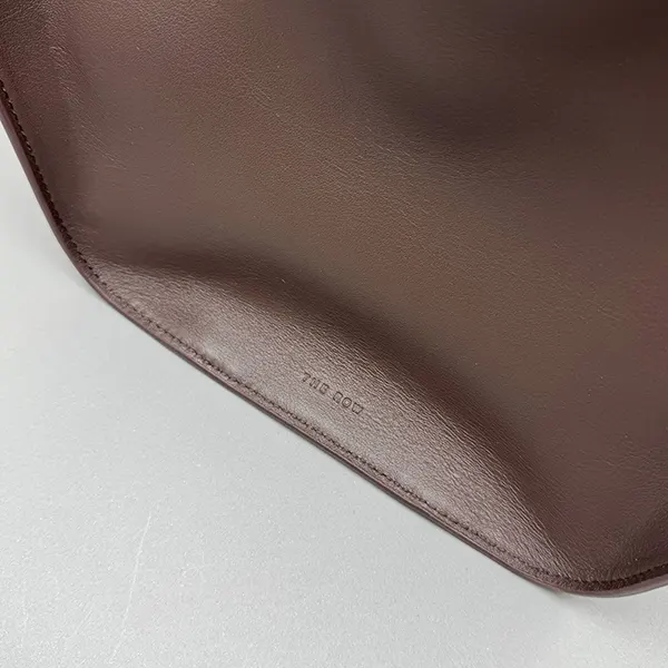 素敵な ザ・ロウ トートバッグ 偽物 Marlo leather tote zah99930