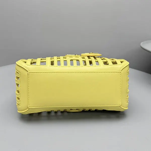 追跡付 ミュウミュウ ハンドバッグ n級品 オープンバスケット myk73575