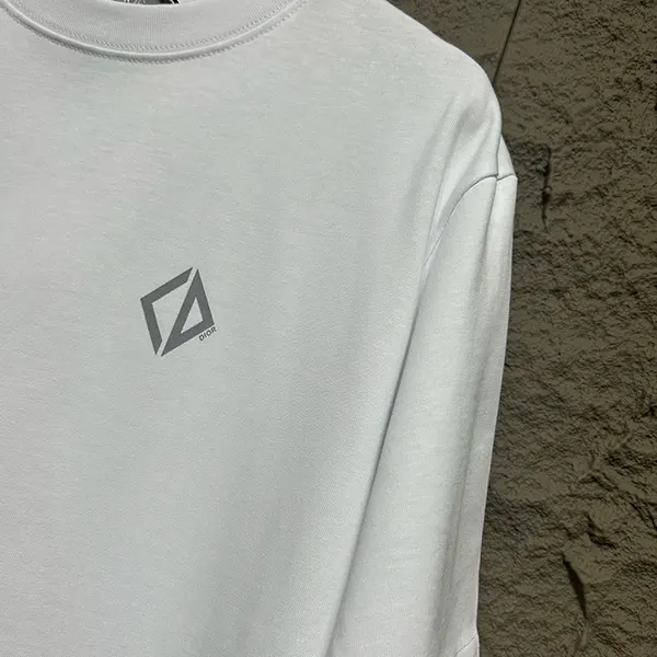 【2色展開★】ディオール CD Diamond Tシャツ 偽物 (リラックス フィット) 593J69