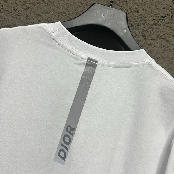【2色展開★】ディオール CD Diamond Tシャツ 偽物 (リラックス フィット) 593J69