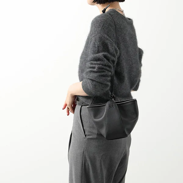 ロエベ ショルダーバッグ 偽物 HAMMOCK HOBO MINI ハンモック ホーボー ミニ カラー4色 A538G13
