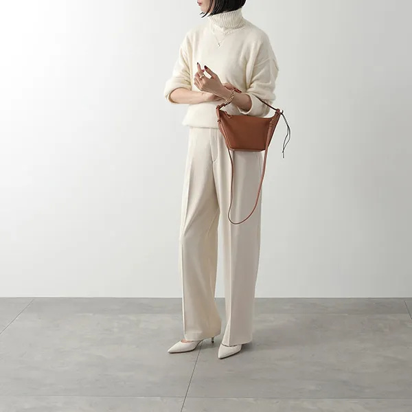 ロエベ ショルダーバッグ 偽物 HAMMOCK HOBO MINI ハンモック ホーボー ミニ カラー4色 A538G13