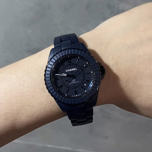 ネイビーブルーがクール シャネル J12 コピー BLEU キャリバー 12.1 38mm H9632