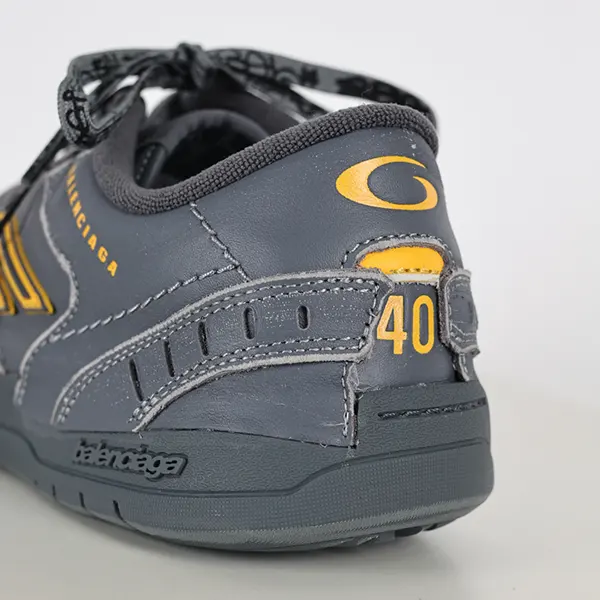 お洒落 バレンシアガ グレー イエロー Hamptons Worn-out スニーカー 激安 bau14162