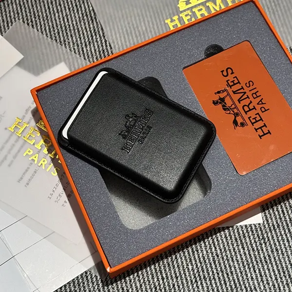 ★安心 エルメス MagSafeカードホルダー コピー ern77597