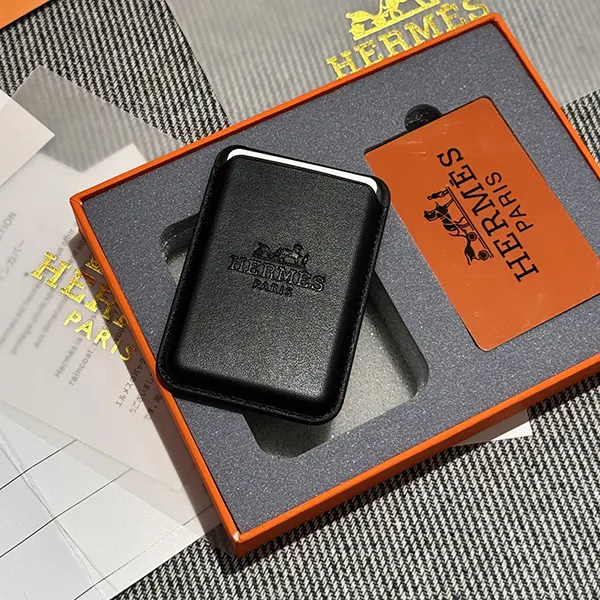 ★安心 エルメス MagSafeカードホルダー コピー ern77597