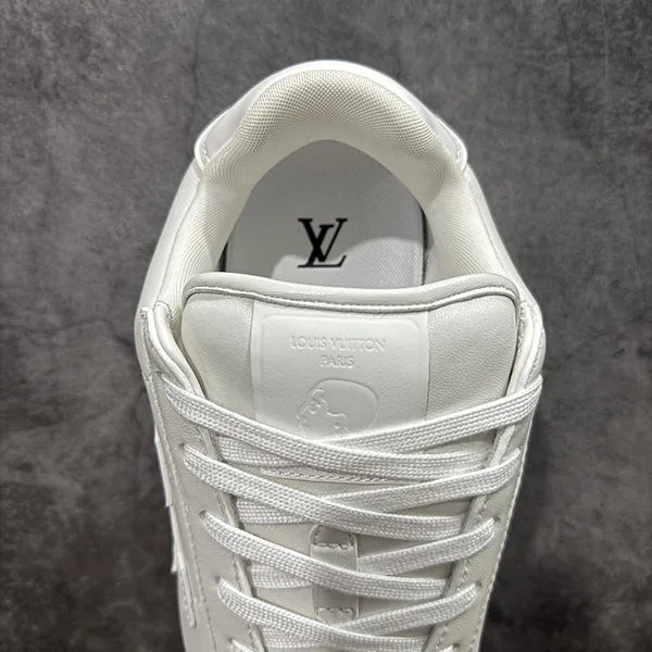 ★カッコいい★【ルイヴィトン】スニーカー LV BUTTERSOFT 偽物★ 1AIKD