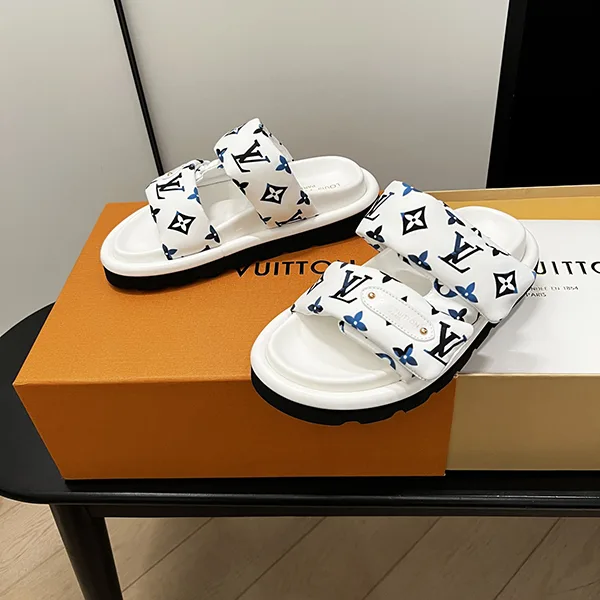 【かわいい♡新作】ルイヴィトン コンフォートサンダル 偽物 vut31843