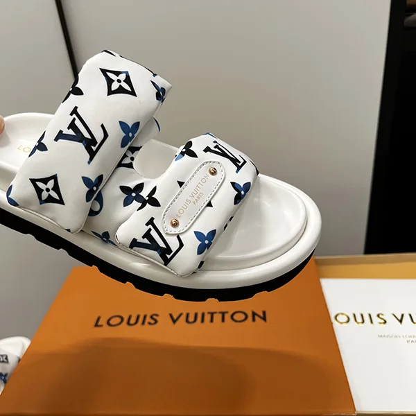 【かわいい♡新作】ルイヴィトン コンフォートサンダル 偽物 vut31843