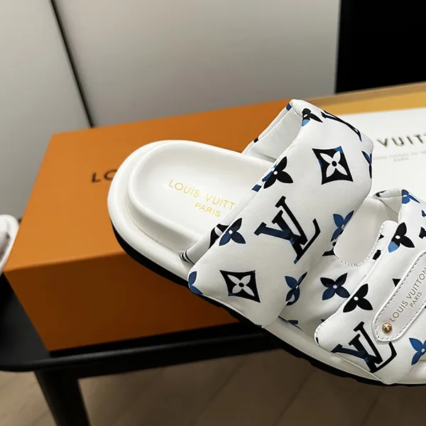 【かわいい♡新作】ルイヴィトン コンフォートサンダル 偽物 vut31843