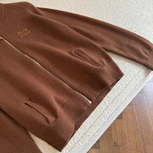 ミュウミュウ ストレッチカシミアカーディガン 偽物 MMF887S