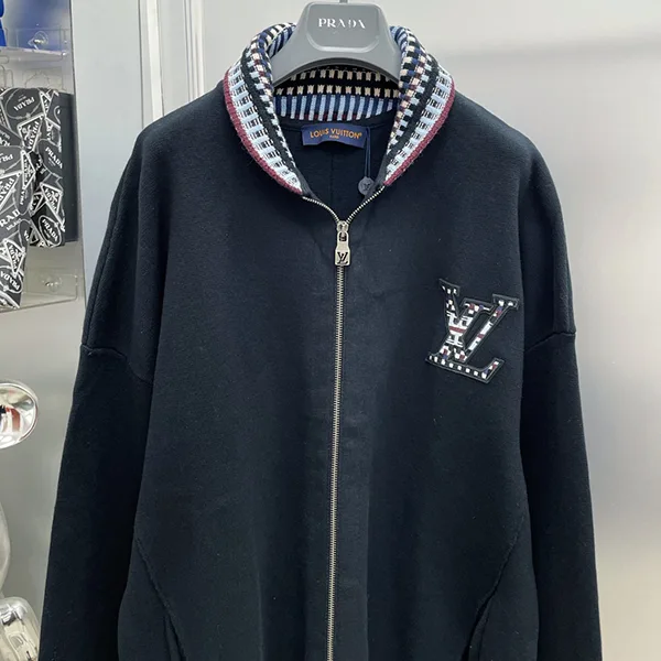 【海外限定】人気のルイヴィトン ニットボンバージャケット 偽物 vun27961