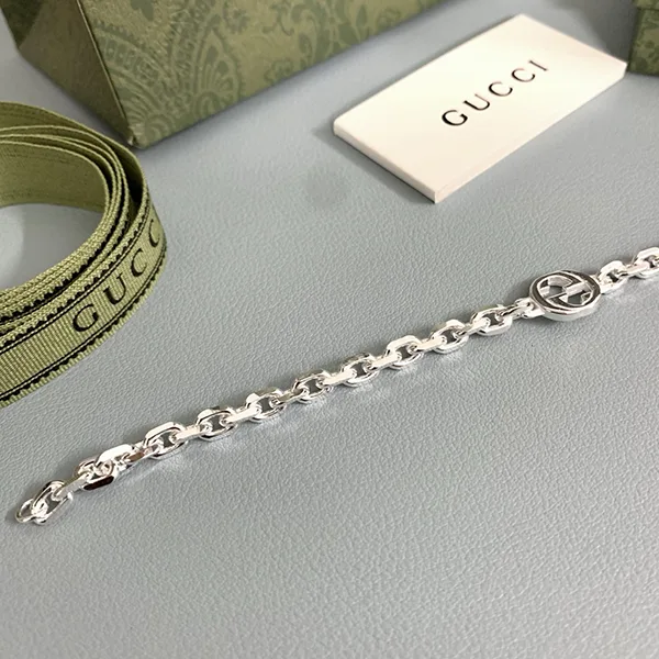 お洒落 【SALE】グッチ インターロッキングシルバー ブレス 偽物 620798