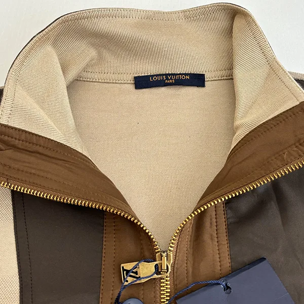 《スポーティ★LV×NIGO》ルイヴィトン ダミエ ハーフジップ プルオーバー 偽物 vuo03014