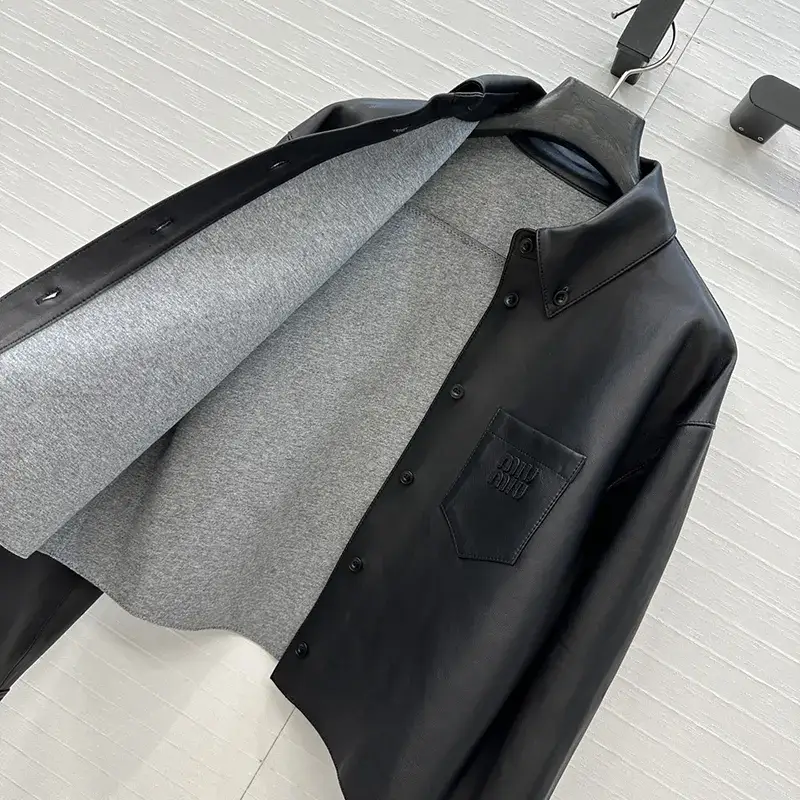 激安価格!ミュウミュウ プロンジェ ナッパ レザー シャツ miu445184
