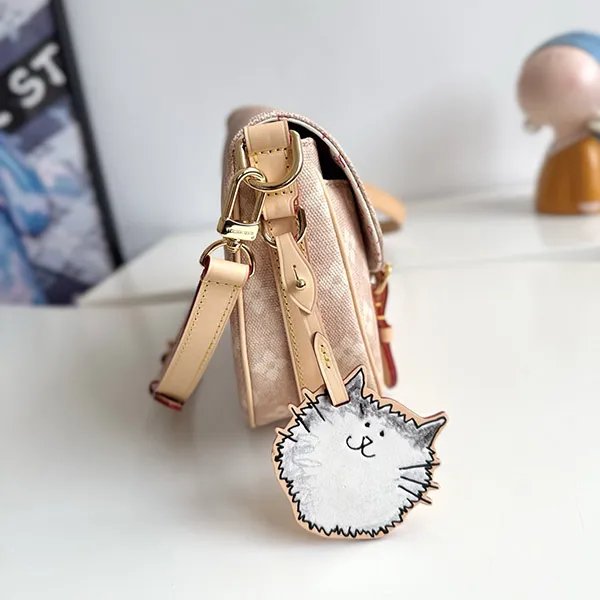 ルイヴィトン スーパーコピー*Escape Meowgram キャンバス ショルダーバッグ M15134