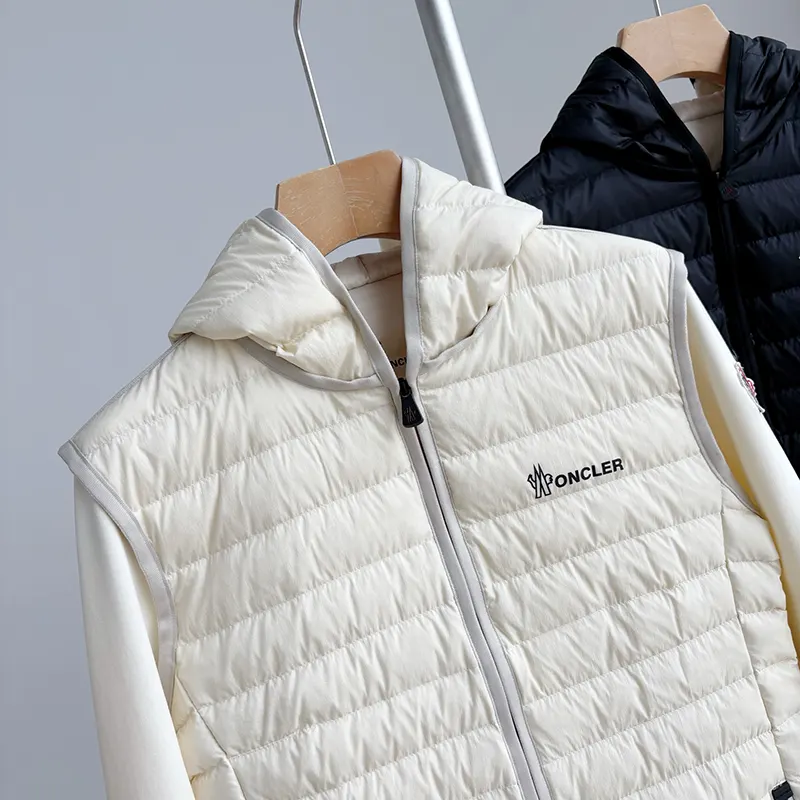 高級ブランドモンクレール Padded ジップアップ フーディ ダウンジャケット n級品 2色 mof81121
