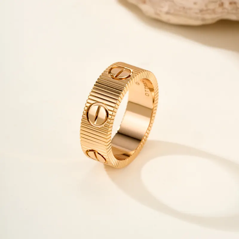 一目惚れ♪カルティエ n級品 LOVE ウェディング リング 18K 金 2色展開 kad00902