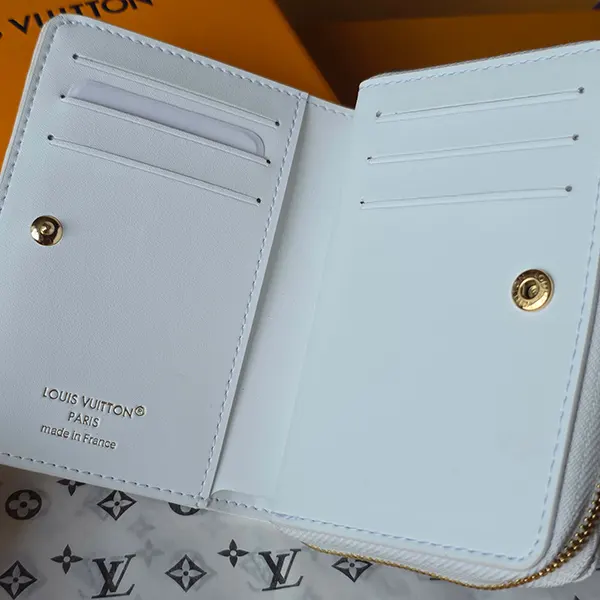 n級 おすすめ ルイヴィトン ポルトフォイユ・ルー ミニ財布 n級品 M25601