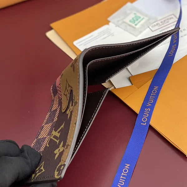 超人気☆ルイヴィトン 二つ折り財布ポルトフォイユスレンダー M26012