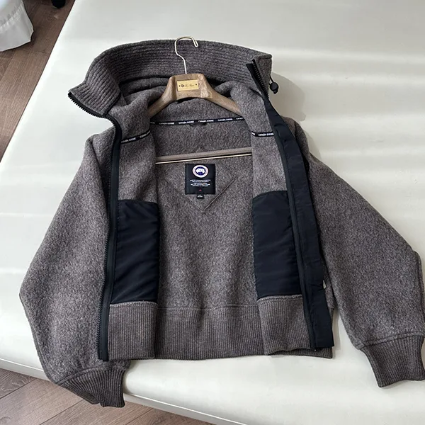 カナダグース コピー■Bomber Kind Fleece■ブラックラベル 2色 Car67393