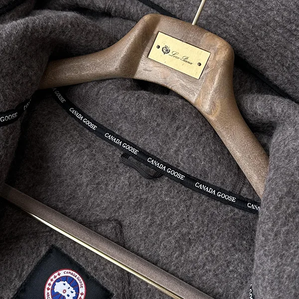 カナダグース コピー■Bomber Kind Fleece■ブラックラベル 2色 Car67393