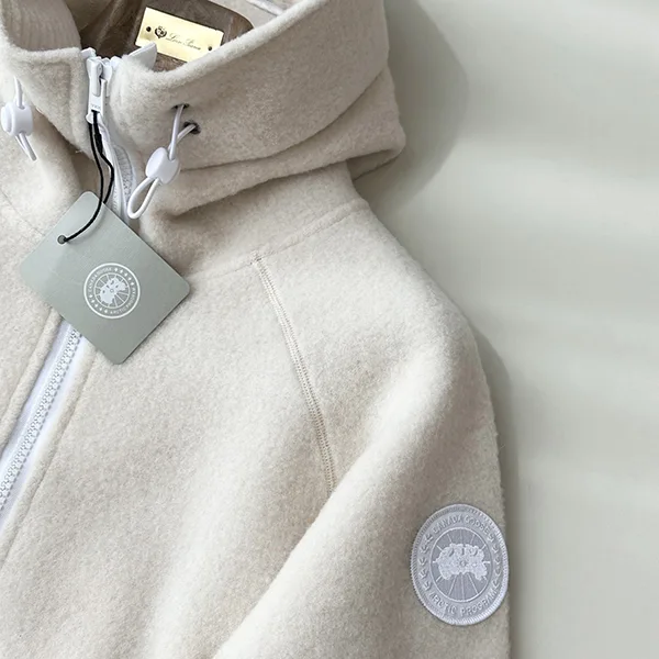カナダグース コピー■Bomber Kind Fleece■ブラックラベル 2色 Car67393