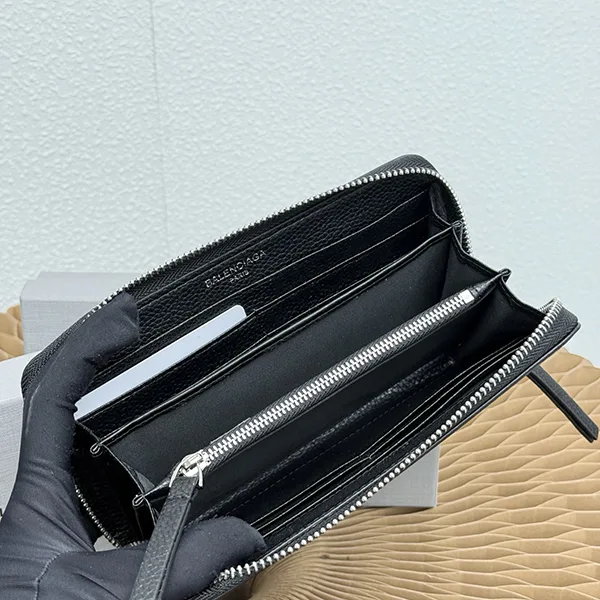 大人気!バレンシアガ シンプル 偽物 キャッシュコンチネンタル 長財布 baa08737