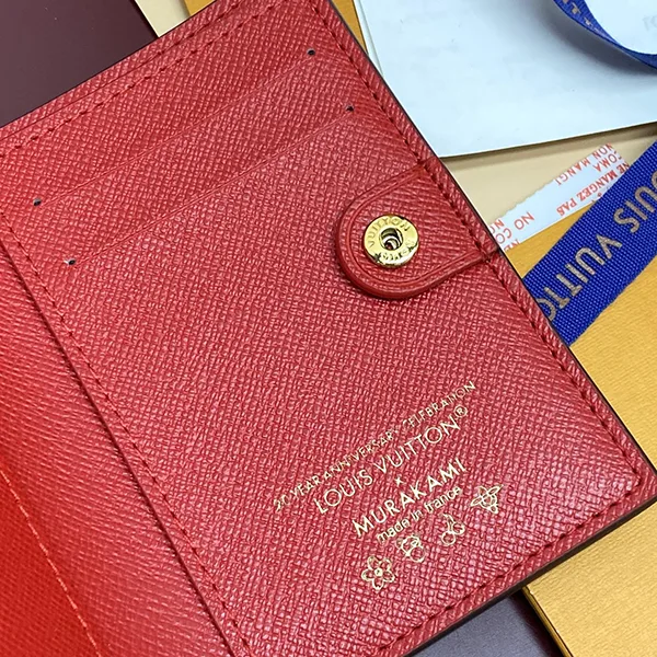 高品質【モノグラム】ルイヴィトン LV × TM リサ・ウォレット コピー M13420