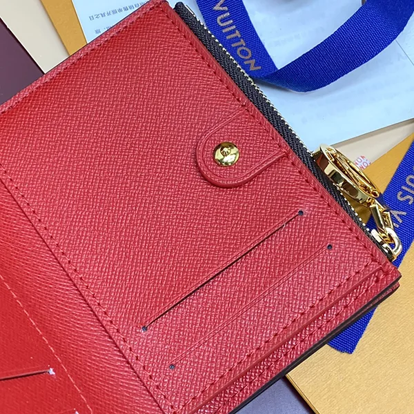 高品質【モノグラム】ルイヴィトン LV × TM リサ・ウォレット コピー M13420