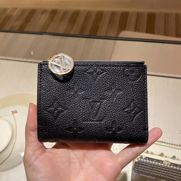 【大人気♪】ルイヴィトン ポルトフォイユ リサ ミニ財布 コピー M26518