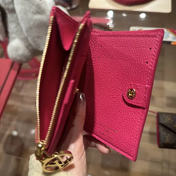 【大人気♪】ルイヴィトン ポルトフォイユ リサ ミニ財布 コピー M26518