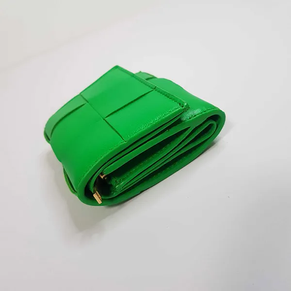 ★ボッテガヴェネタ コピー★カセット 三つ折りファスナーウォレット 651372VC