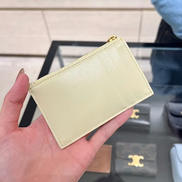 ★セリーヌ★ ジップ付きカードホルダー コピー キュイル トリオンフ 10K583EMH