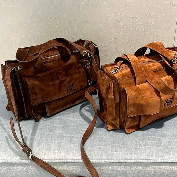 【大人気♪】★ミュウミュウ★Utilitaireトップハンドルバッグ♡ 5BG335