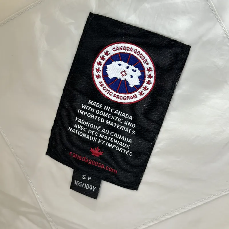 超話題!カナダグース Rhoda Jacket パファーダウンジャケット Cag73443