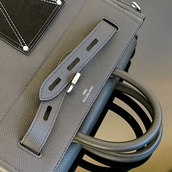 上質レザーが目を惹く★ルイヴィトン スチーマー 30 バッグ 黒 M27061