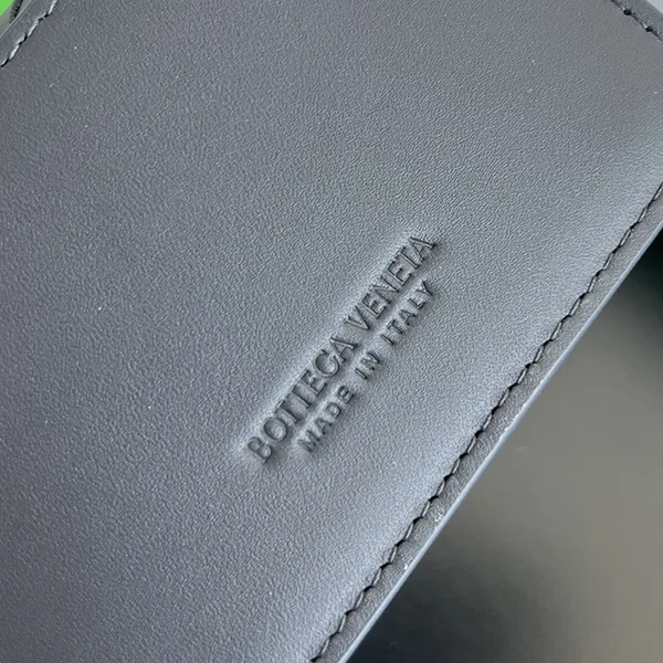 お洒落な ボッテガヴェネタ◆ピッコロ ビジネスカードケース N級品 805825V4LQ1