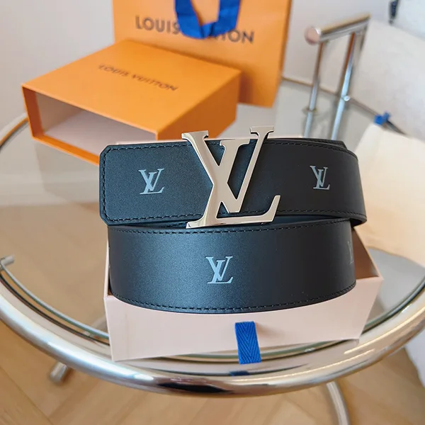 ルイヴィトン ベルト・LV イニシャル リバーシブル M8841U