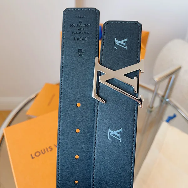 ルイヴィトン ベルト・LV イニシャル リバーシブル M8841U