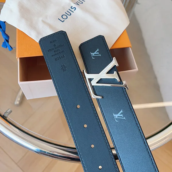 ルイヴィトン ベルト・LV イニシャル リバーシブル M8841U