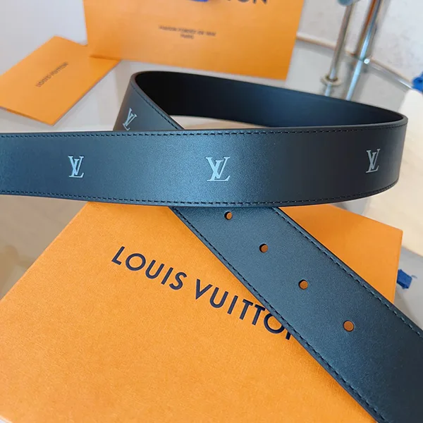 ルイヴィトン ベルト・LV イニシャル リバーシブル M8841U