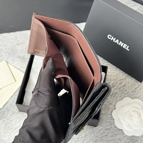 激安価格!シャネル コピー クラシック スモール フラップ ウォレット shk76768